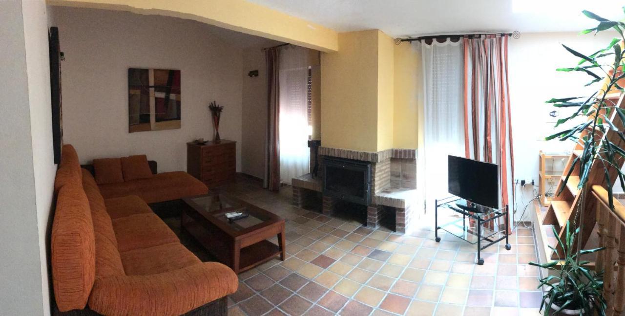 Casa Sierpes Apartman Caces Kültér fotó